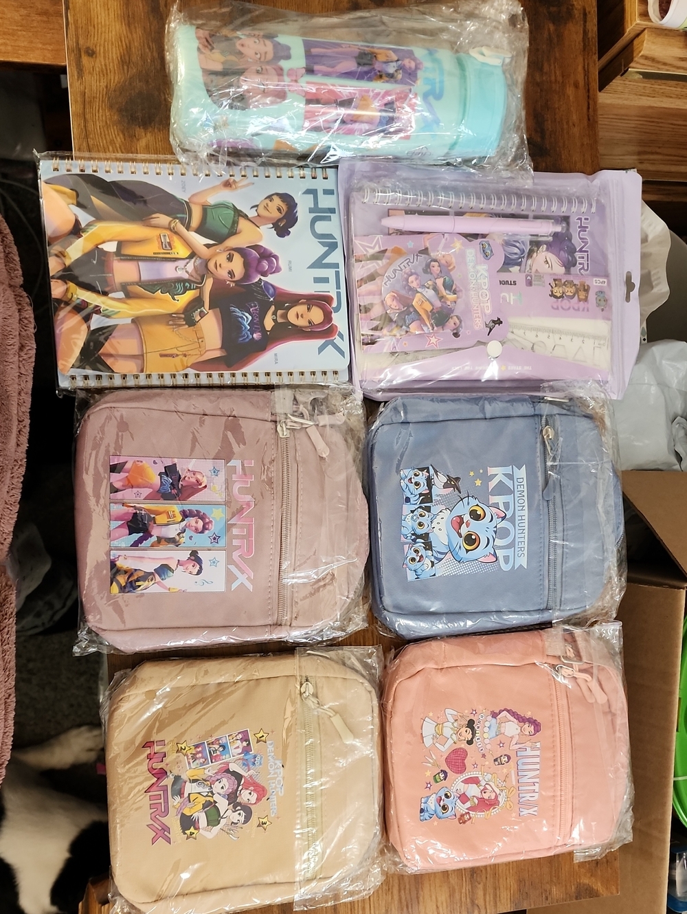 NEW K-Pop Demon Hunters HUNTR/X Mega Back to School Bundle Stationery Bags Set